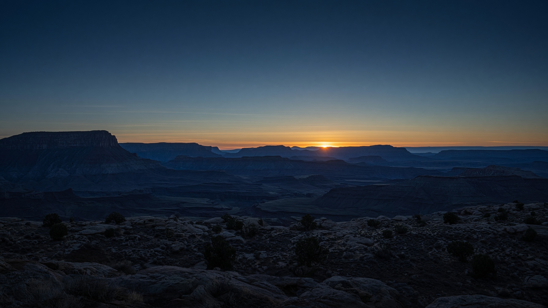 Open Southern Utah horizon at first light